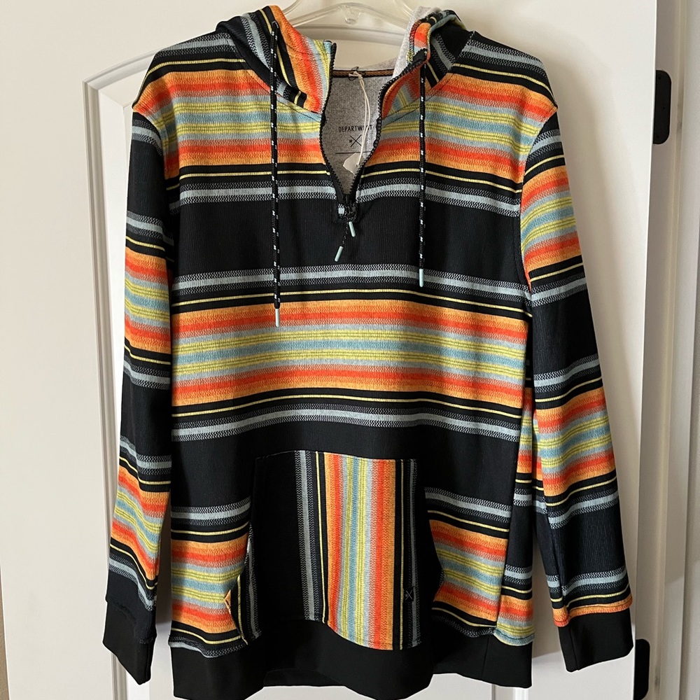 Men’s Buckle Pullover